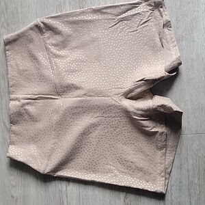 BuffBunny Women's Tan with Gold Pebble Pattern Bike Shorts - Size Small